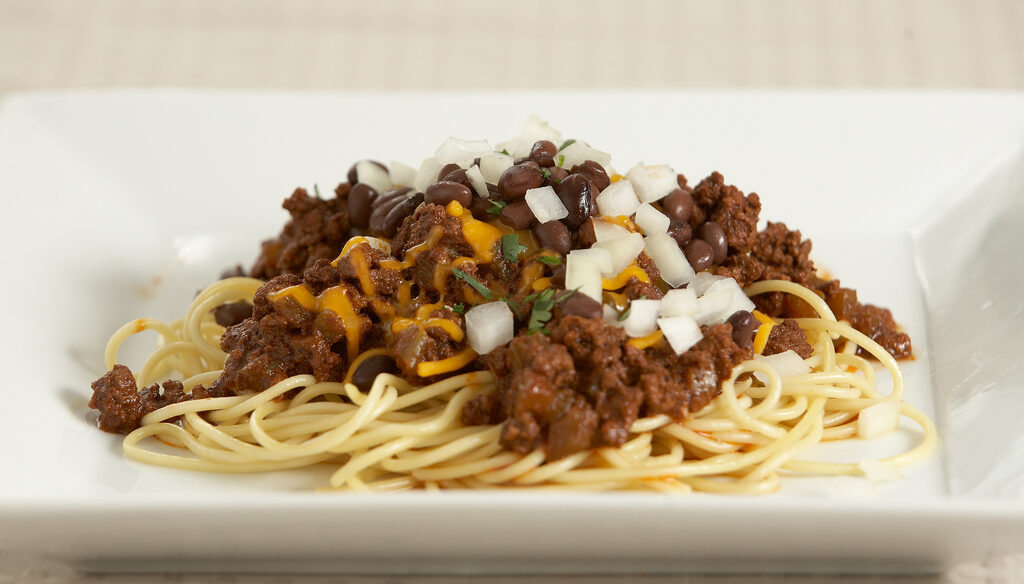 Cincinnati chili three-way